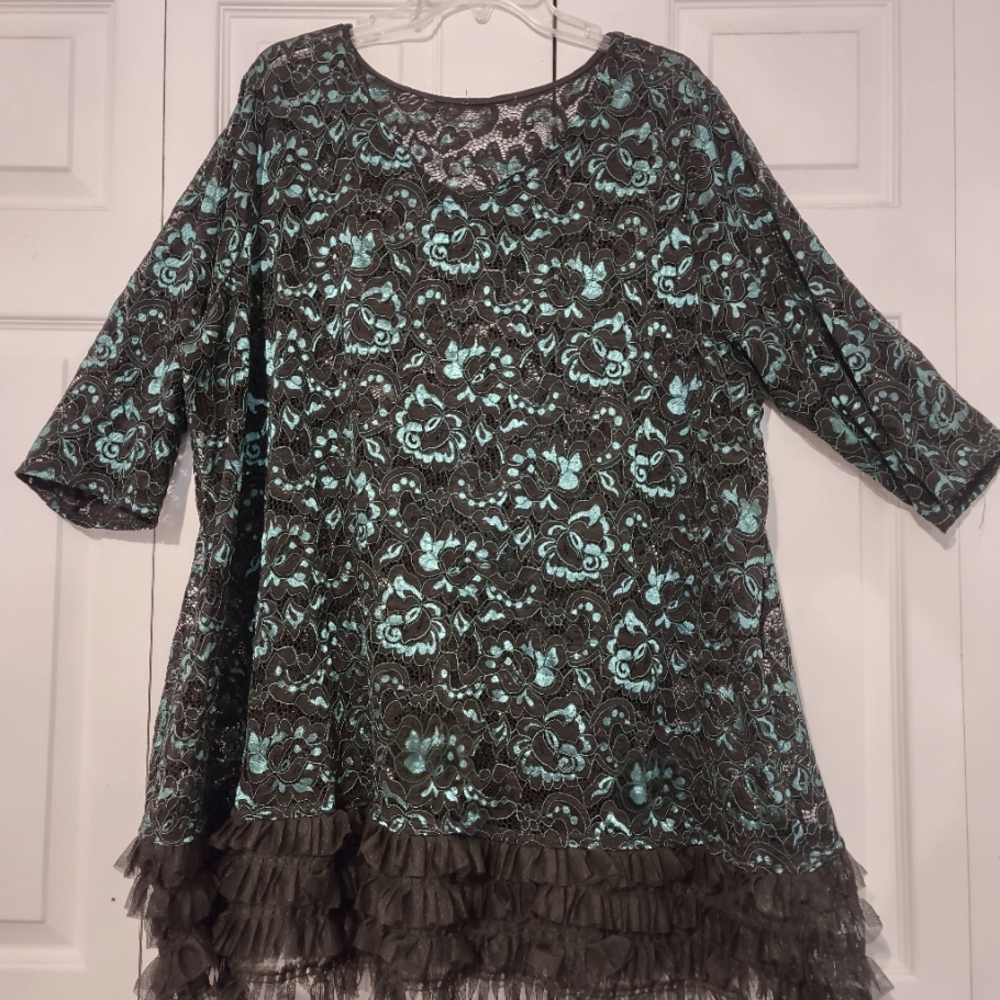 Custom Extra-Long Black & Green Lace Tunic